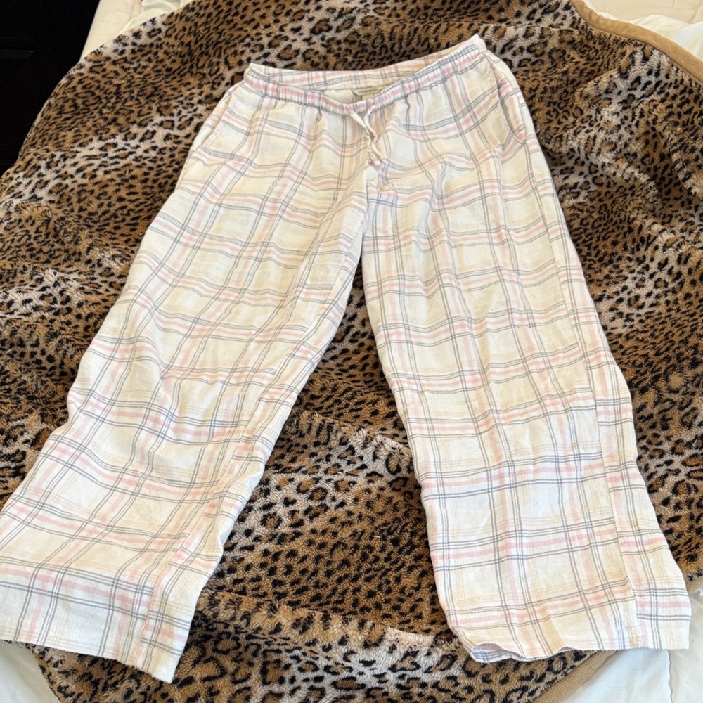 Aeropostale Soft Plaid Pants